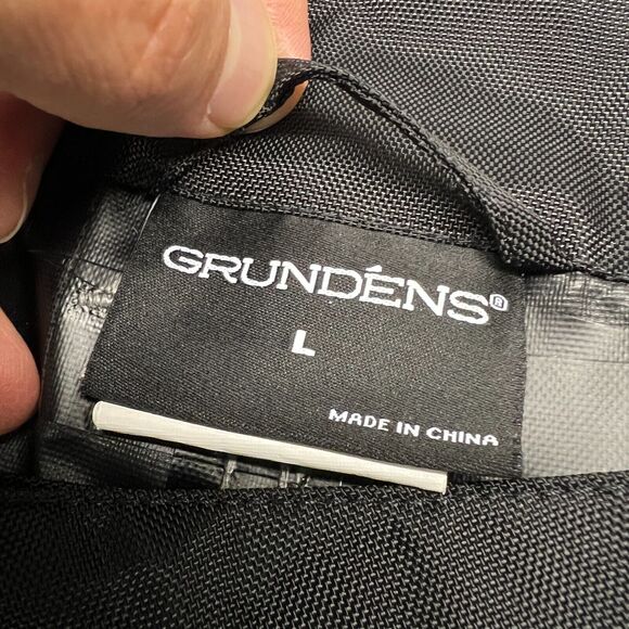 Women's Black Cargo Pants - Picture 6 of 11